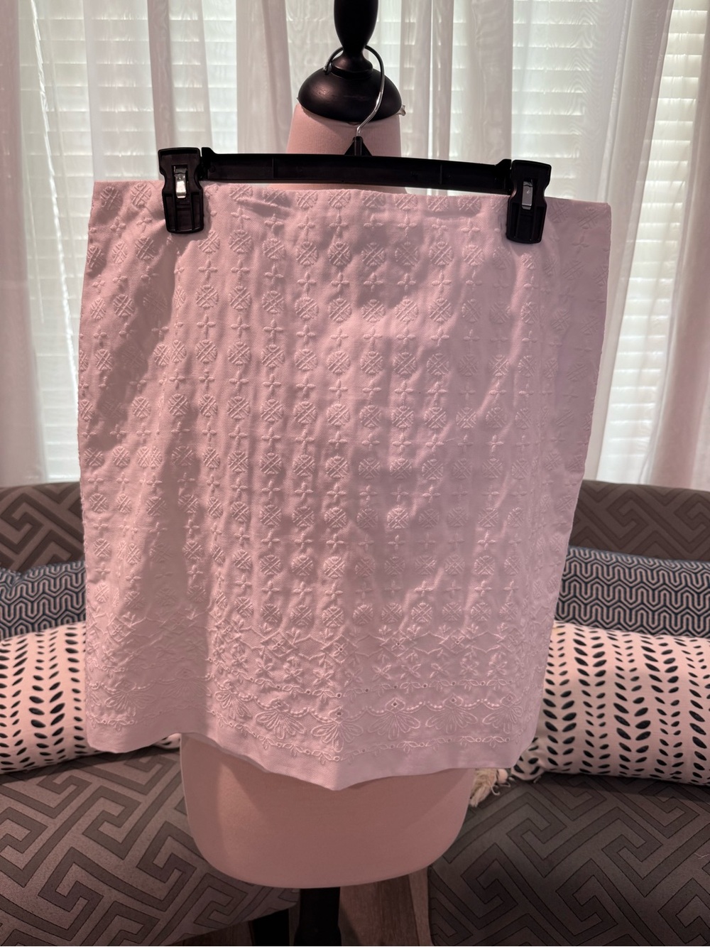 Talbots White Embroidered Mini Skirt